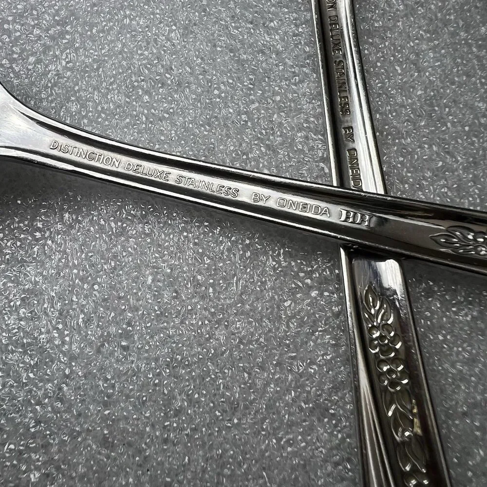 Set Of 2 Oneida Distinction Deluxe SPRING GLEN Stainless Salad Forks 6 7/8